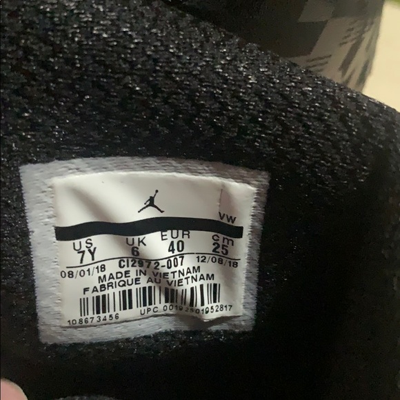 Jordan Air 2 Retro BHM (GS)  Y7 - Picture 6 of 7